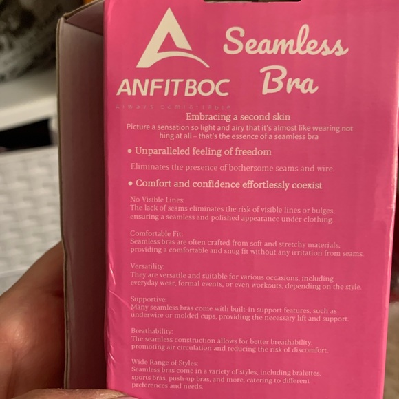 Pink Seamless Bra - Picture 2 of 5